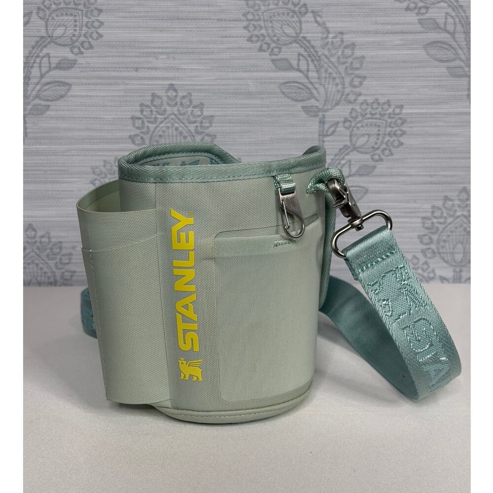 Stanley All Day 40 oz Quencher Carry-All